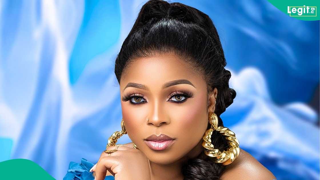 Nollywood stars attend Tope Osoba’s candlelight service as the industry remembers the late actress Nollywood stars attend Tope Osoba’s candlelight service as the industry remembers the late actress