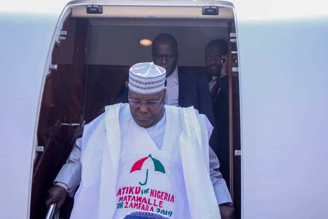 Atiku yayin dirar sa a birnin Shehu gabanin zuwan sa jihar Zamfara Atiku yayin dirar sa a birnin Shehu gabanin zuwan sa jihar Zamfara