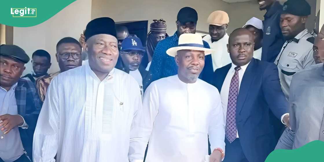 Tompolo visits Goodluck Jonathan in Bayelsa state Tompolo visits Goodluck Jonathan in Bayelsa state