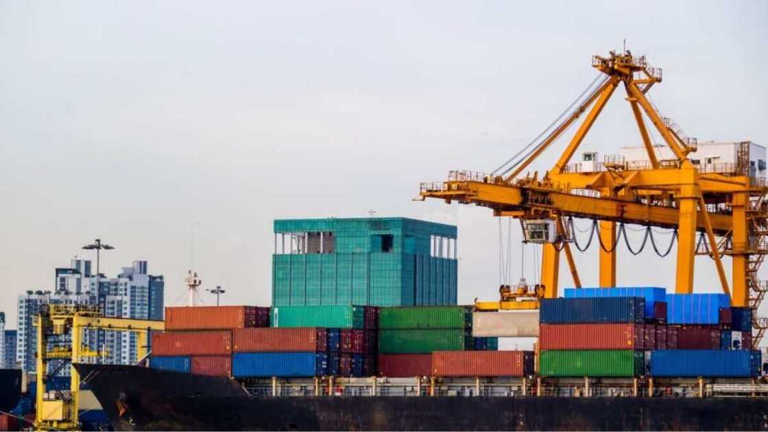 Kasashen waje Kasashen waje