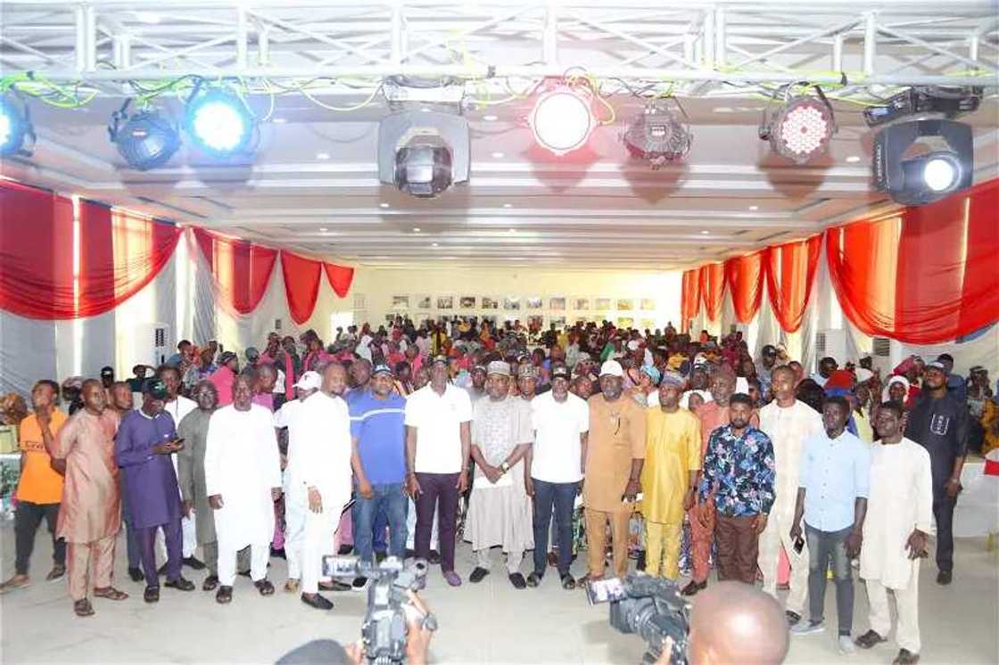 Jigan-jigan LP sun koma APC. Jigan-jigan LP sun koma APC.