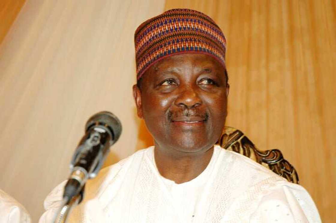 Yakubu Gowon Yakubu Gowon