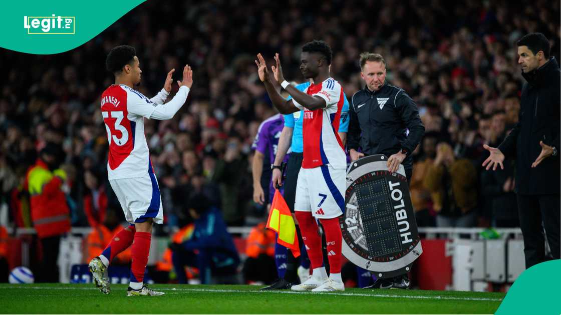 Ethan Nwaneri, Bukayo Saka, Arsenal, Fulham, Emirates Stadium, London, England, Premier League. Ethan Nwaneri, Bukayo Saka, Arsenal, Fulham, Emirates Stadium, London, England, Premier League.