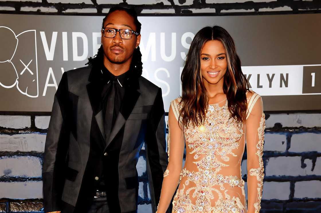 Future and Ciara pose on the red carpet of the 2013 MTV Video Music Awards