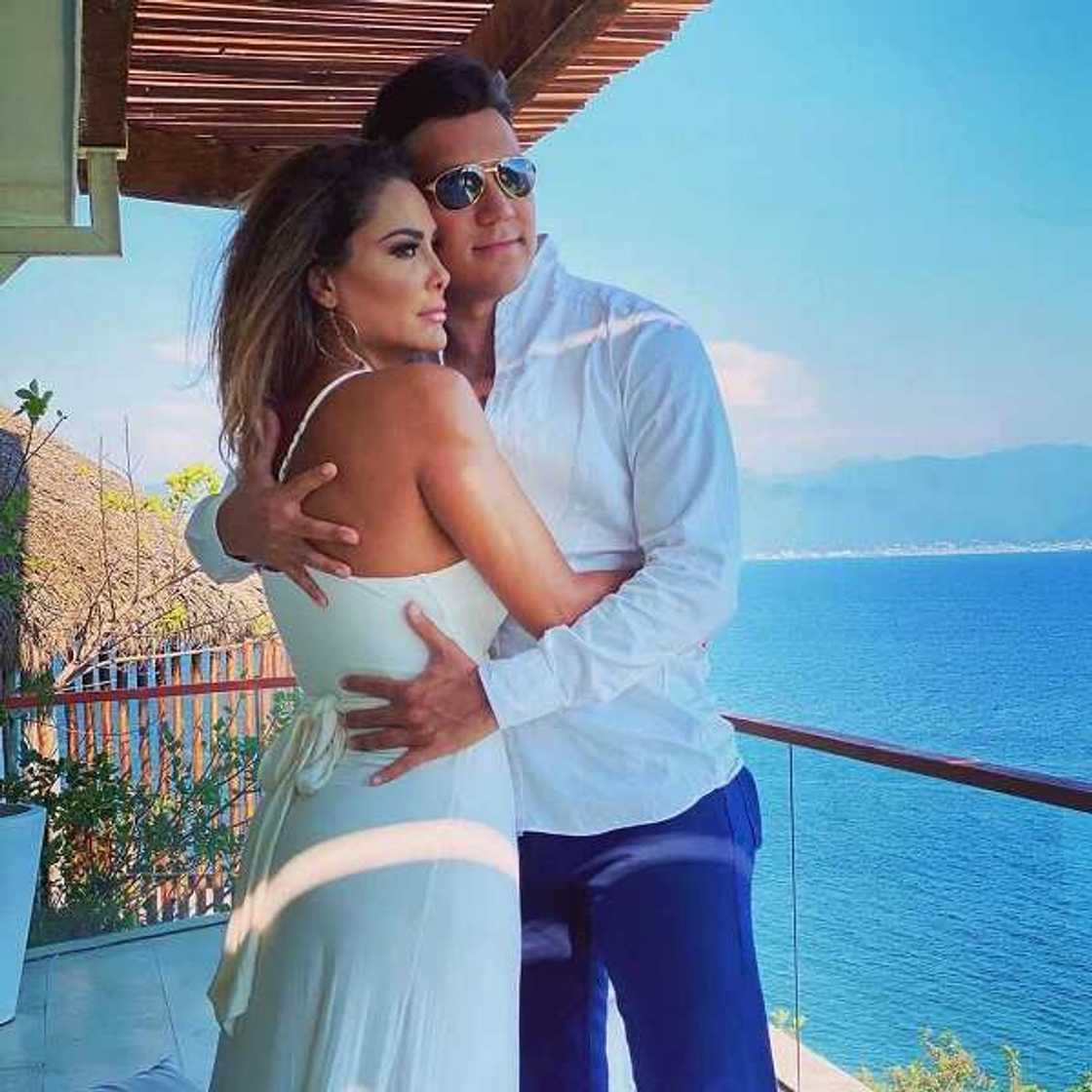 Ninel Conde wedding