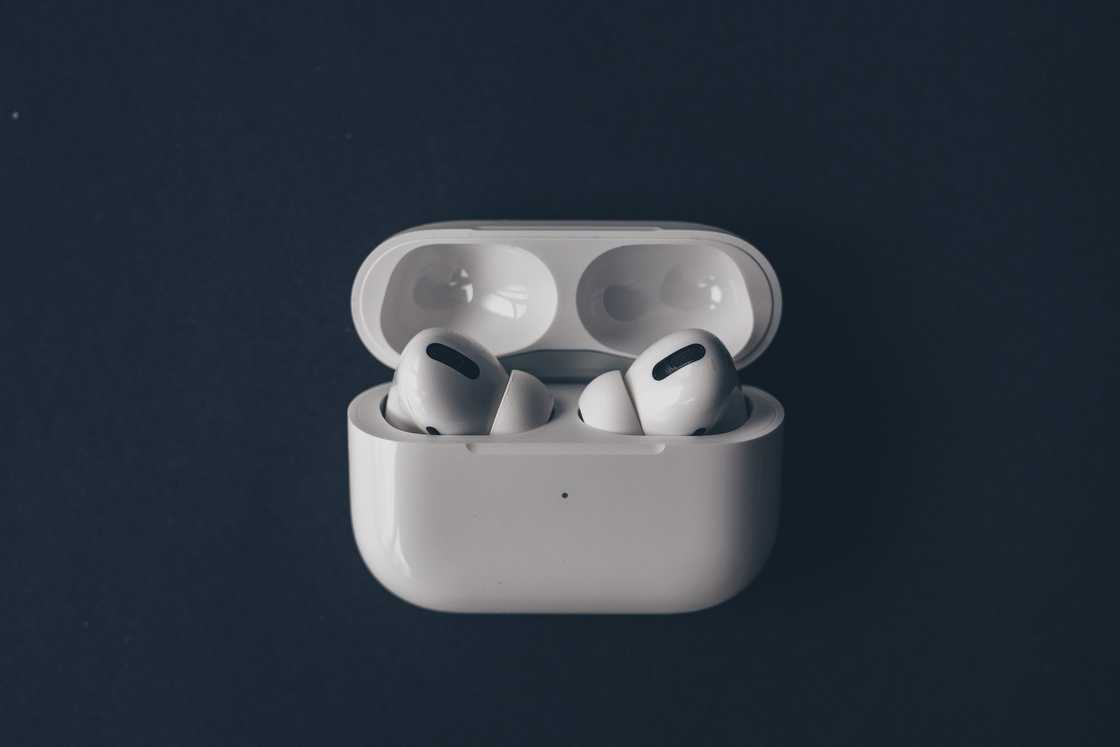 Wireless Apple AirPods headphones and charging case for Apple iPhone. Wireless Apple AirPods headphones and charging case for Apple iPhone.