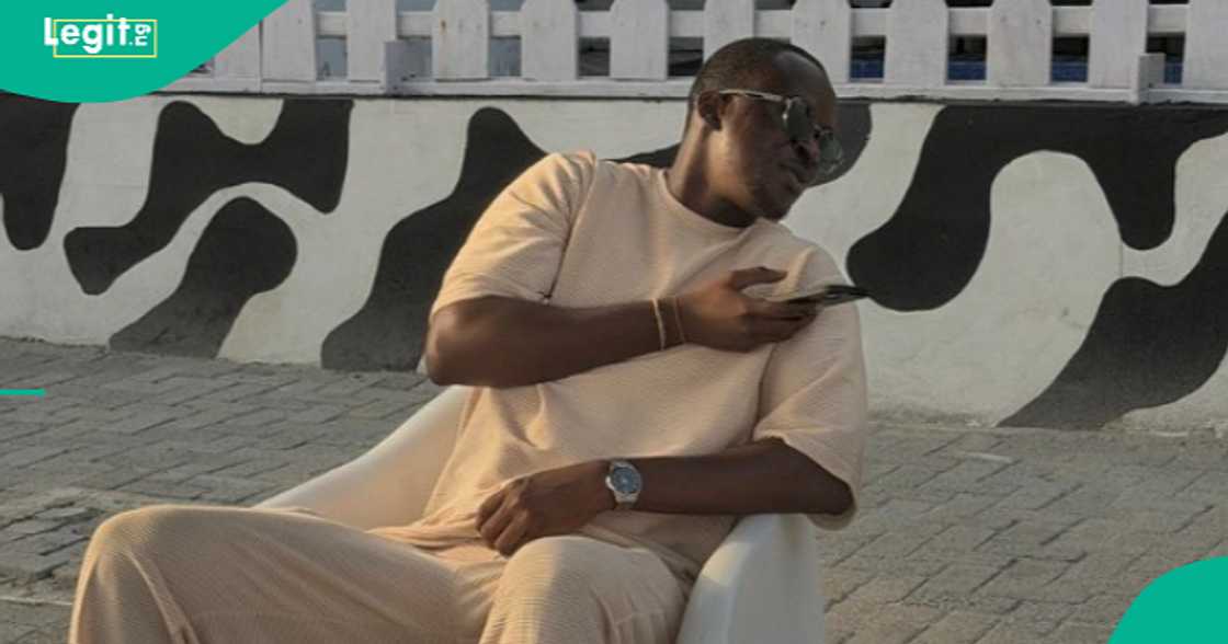 Man who wanted to troll Chukwueze changes his mind after seeing heavy curses on his page. Man who wanted to troll Chukwueze changes his mind after seeing heavy curses on his page.