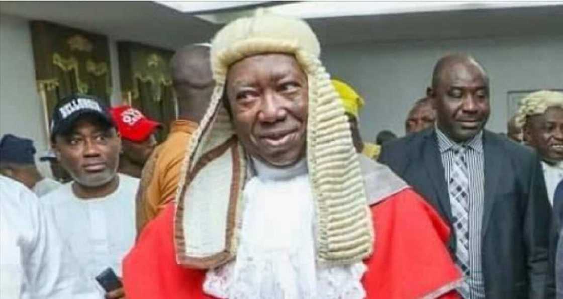 Yanzu-yanzu: Babban alkalin jihar Kogi ya mutu a cibiyar killace masu coronavirus Yanzu-yanzu: Babban alkalin jihar Kogi ya mutu a cibiyar killace masu coronavirus