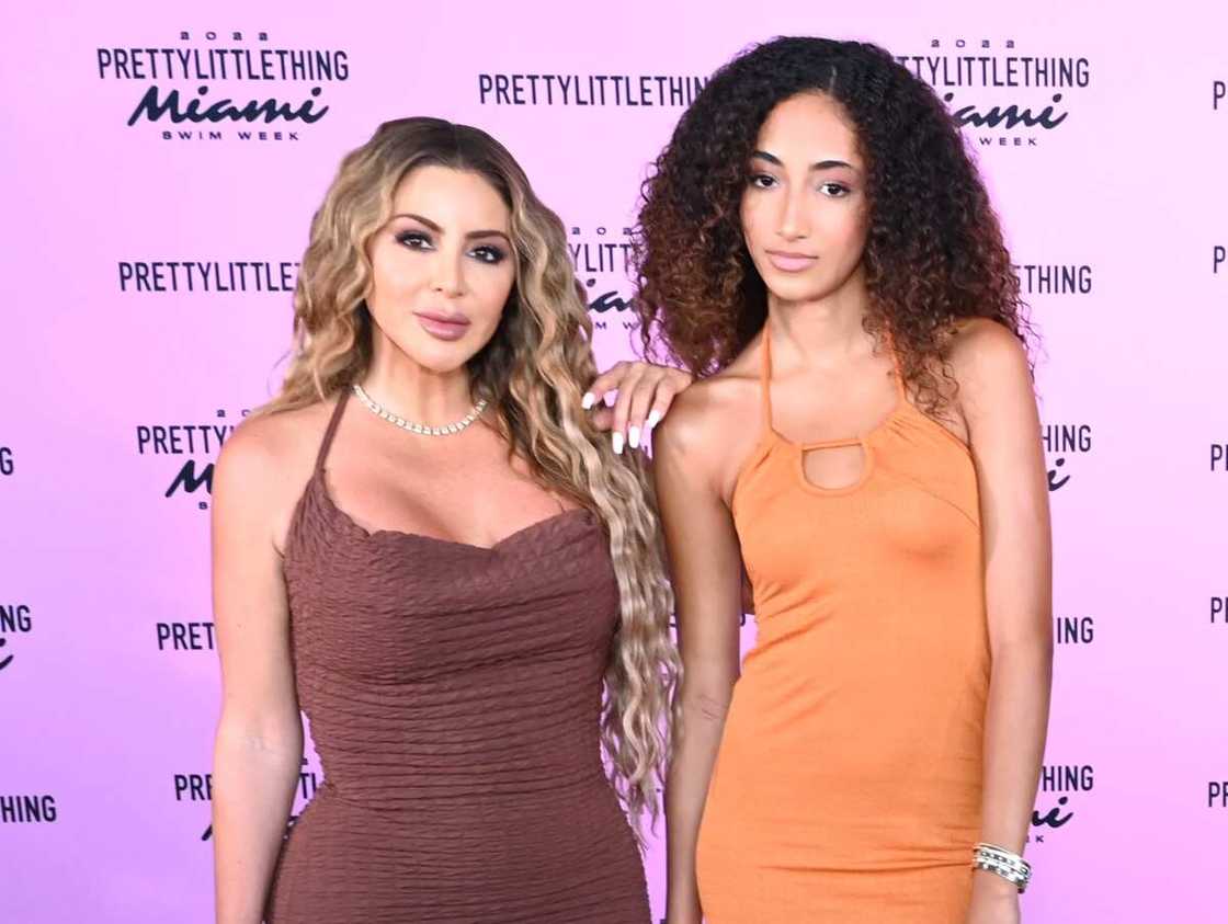 How tall is Sophia Pippen? How tall is Sophia Pippen?