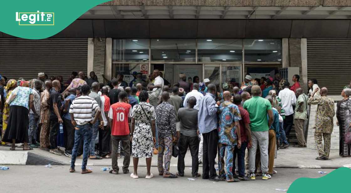 Nigerian banks to close branches