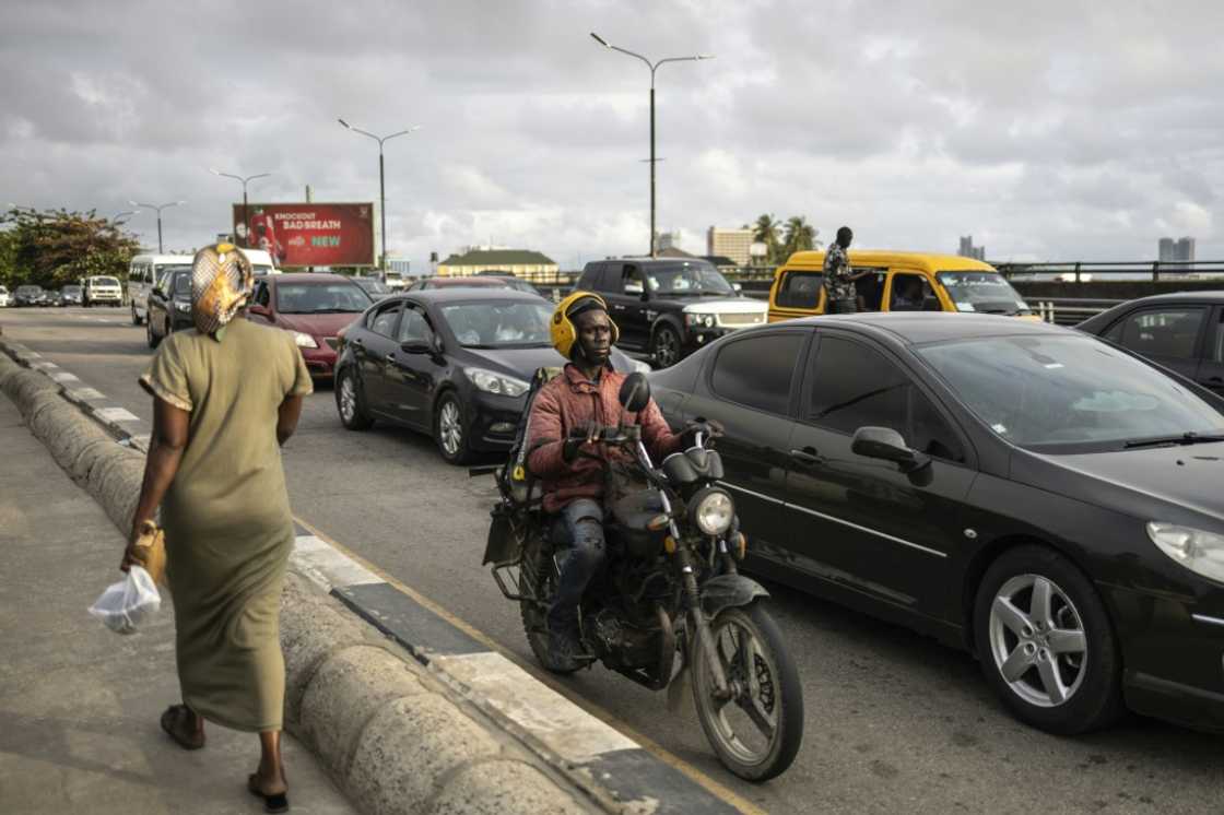 The Nigerian mediate  class, which made up   astir  20 percent of the colonisation  successful  2020, has been sacrificing the comfortableness  of backstage  cars for survival