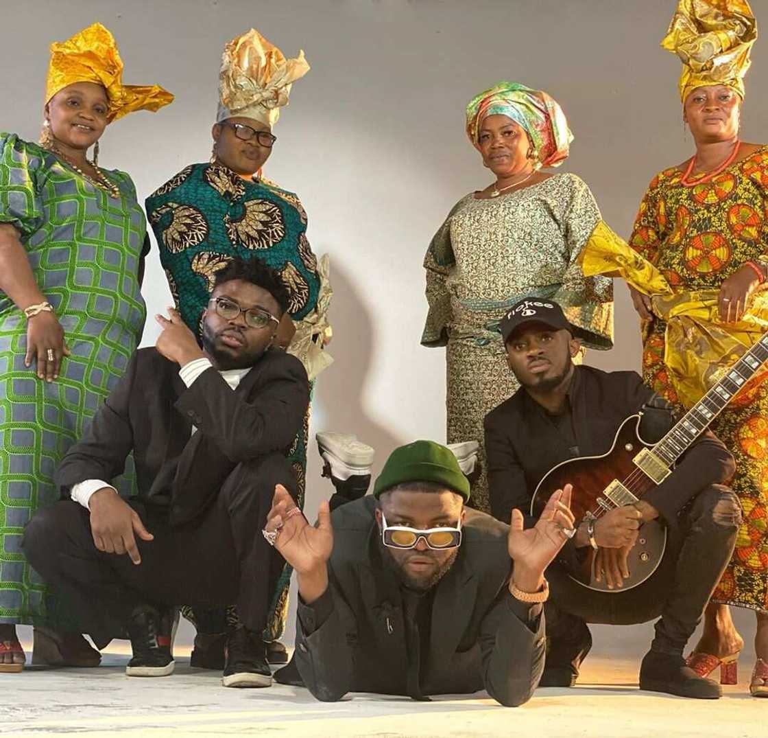 Skales - Samba lyrics Skales - Samba lyrics