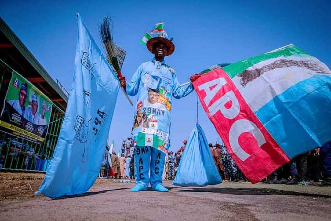 An yankewa shugaban APC a gudunmar Yautar daurin shekaru 2 An yankewa shugaban APC a gudunmar Yautar daurin shekaru 2