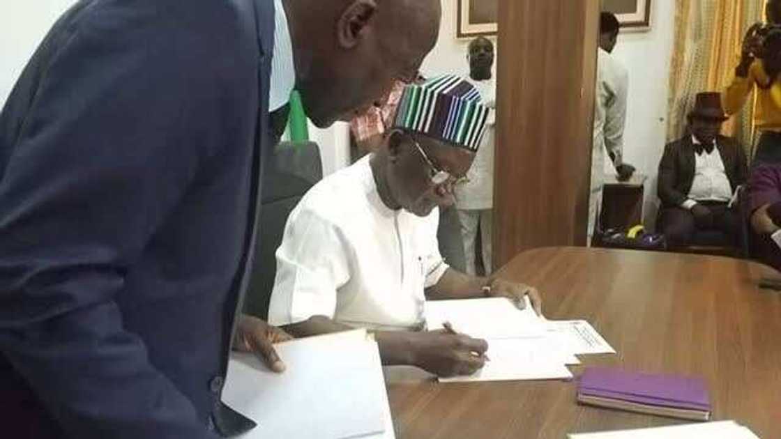 Armed herdsmen shot at me in my farm, says Gov Ortom Armed herdsmen shot at me in my farm, says Gov Ortom