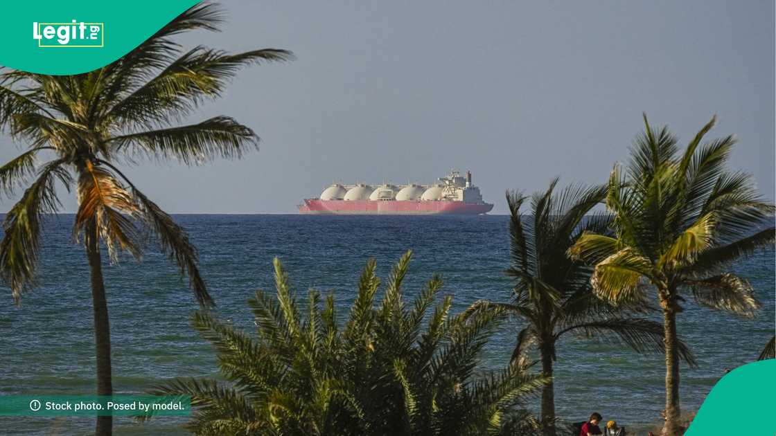 Fresh Attack After Iran Closes Strait of Hormuz Again as Trump Releases Warning Fresh Attack After Iran Closes Strait of Hormuz Again as Trump Releases Warning