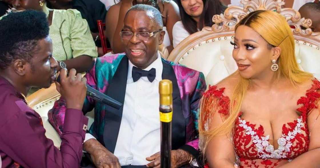 5 Nigerian billionaires who have married pretty younger ladies 5 Nigerian billionaires who have married pretty younger ladies