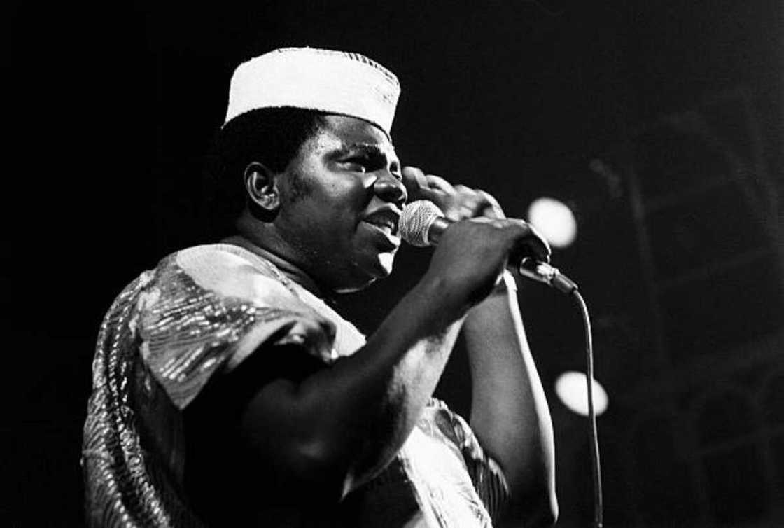 Ebenezer Obey, Bola Tinubu Ebenezer Obey, Bola Tinubu