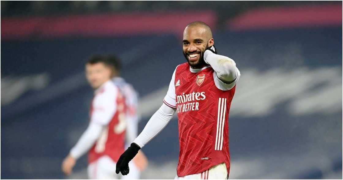 Resurgent Arsenal hit 5 past Westbrom Albion Resurgent Arsenal hit 5 past Westbrom Albion
