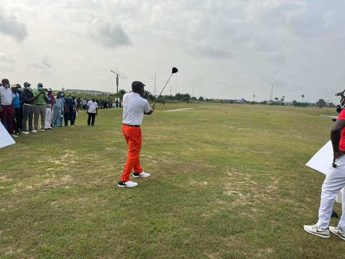 Just in: Ex-President Goodluck Jonathan spotted playing golf in home state Bayelsa Just in: Ex-President Goodluck Jonathan spotted playing golf in home state Bayelsa