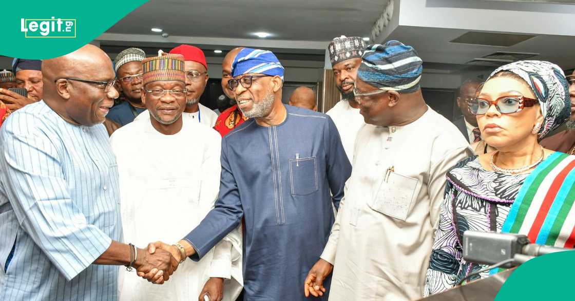 Jam'iyyar APC ta shirya taron horar wa a Abuja. Jam'iyyar APC ta shirya taron horar wa a Abuja.