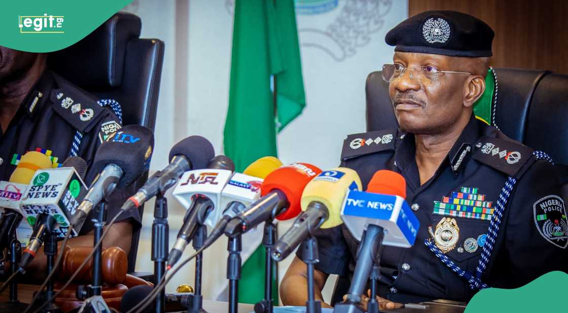 Rundunar 'yan sanda ta kama matashi da nonon mace a Anambra Rundunar 'yan sanda ta kama matashi da nonon mace a Anambra