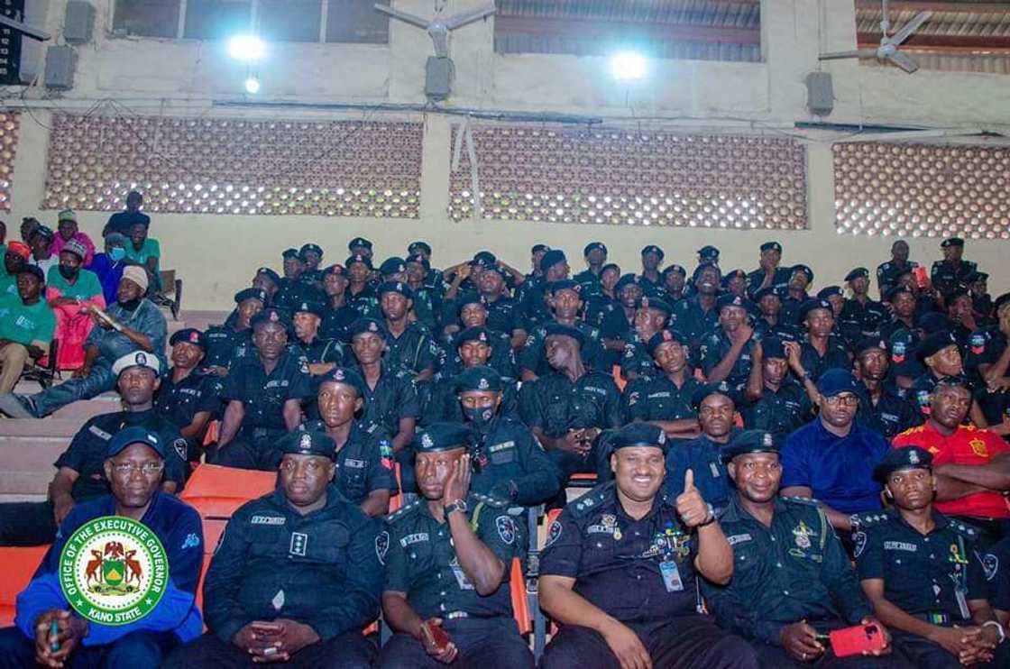 Tubabbun yan daban da aka ɗauka aikin ɗan sanda a Kano. Tubabbun yan daban da aka ɗauka aikin ɗan sanda a Kano.