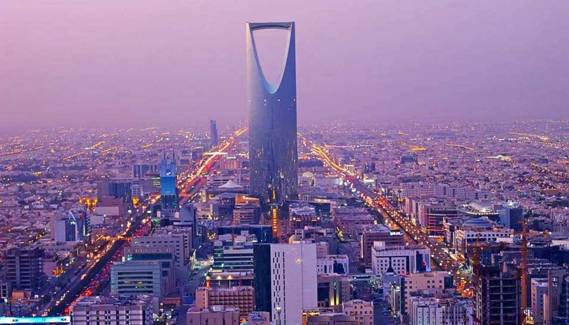 An ce akalla mutane 300,000 ne za su samu ayyukan yi idan an kammala aikin King Salman Gate a Makkah An ce akalla mutane 300,000 ne za su samu ayyukan yi idan an kammala aikin King Salman Gate a Makkah