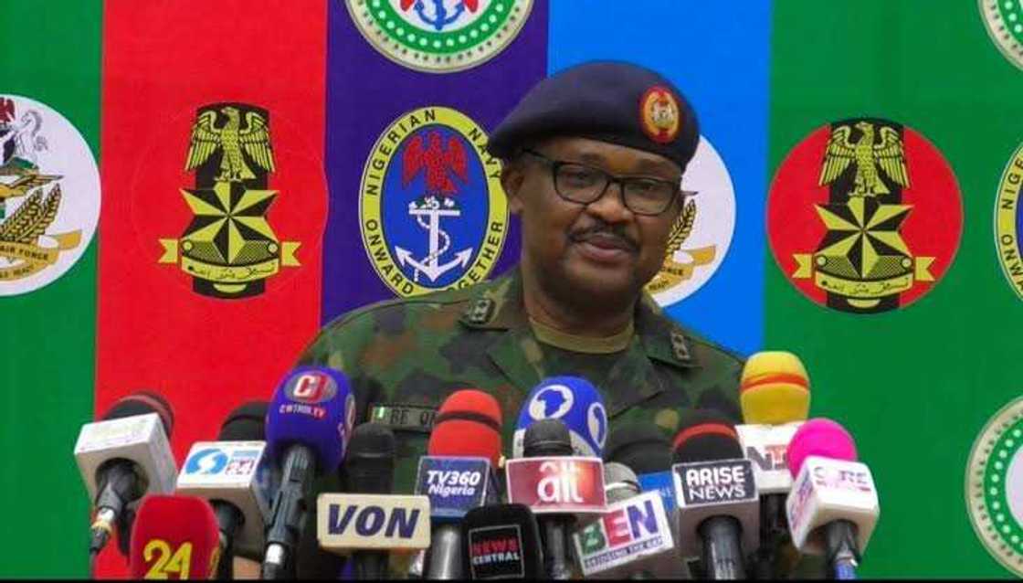 Sojoji sun sheke 'yan ta'adda da dama yayin da suka kubutar mutane 88 da aka yi garkuwa da su Sojoji sun sheke 'yan ta'adda da dama yayin da suka kubutar mutane 88 da aka yi garkuwa da su