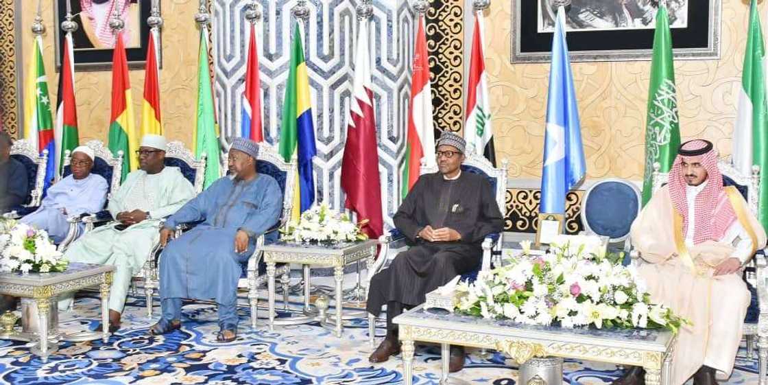 Da duminsa: Shugaba Buhari ya dira birnin Jiddah Da duminsa: Shugaba Buhari ya dira birnin Jiddah