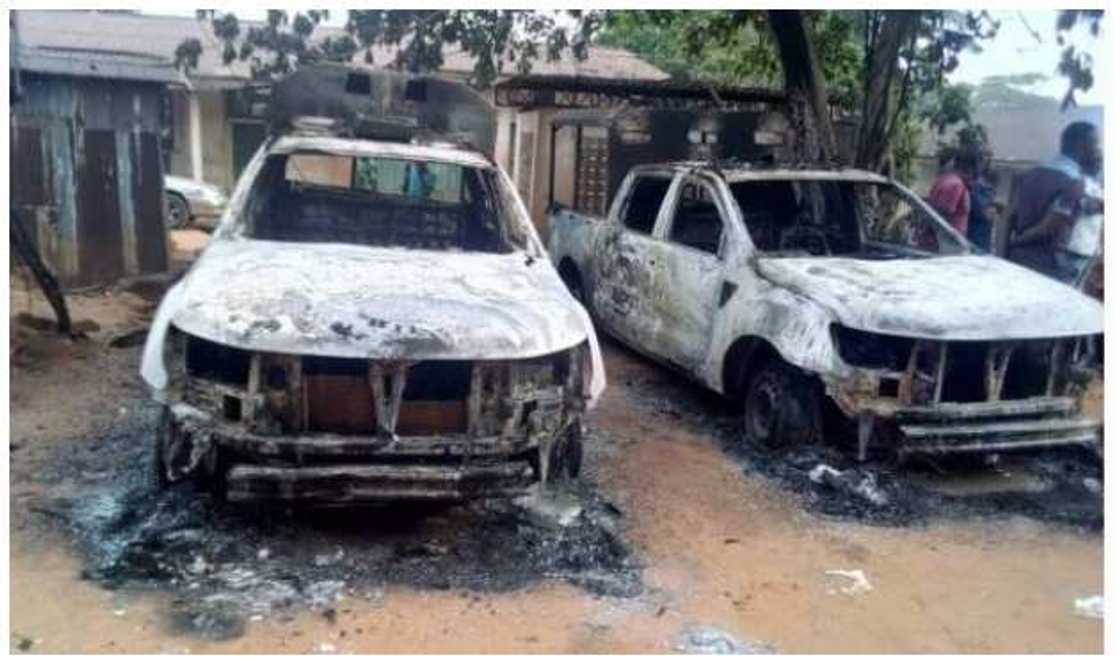 Da dumin sa: An kama manyan barayi 2 dauke da muggan bindigogi 4 a garin Gusau Da dumin sa: An kama manyan barayi 2 dauke da muggan bindigogi 4 a garin Gusau