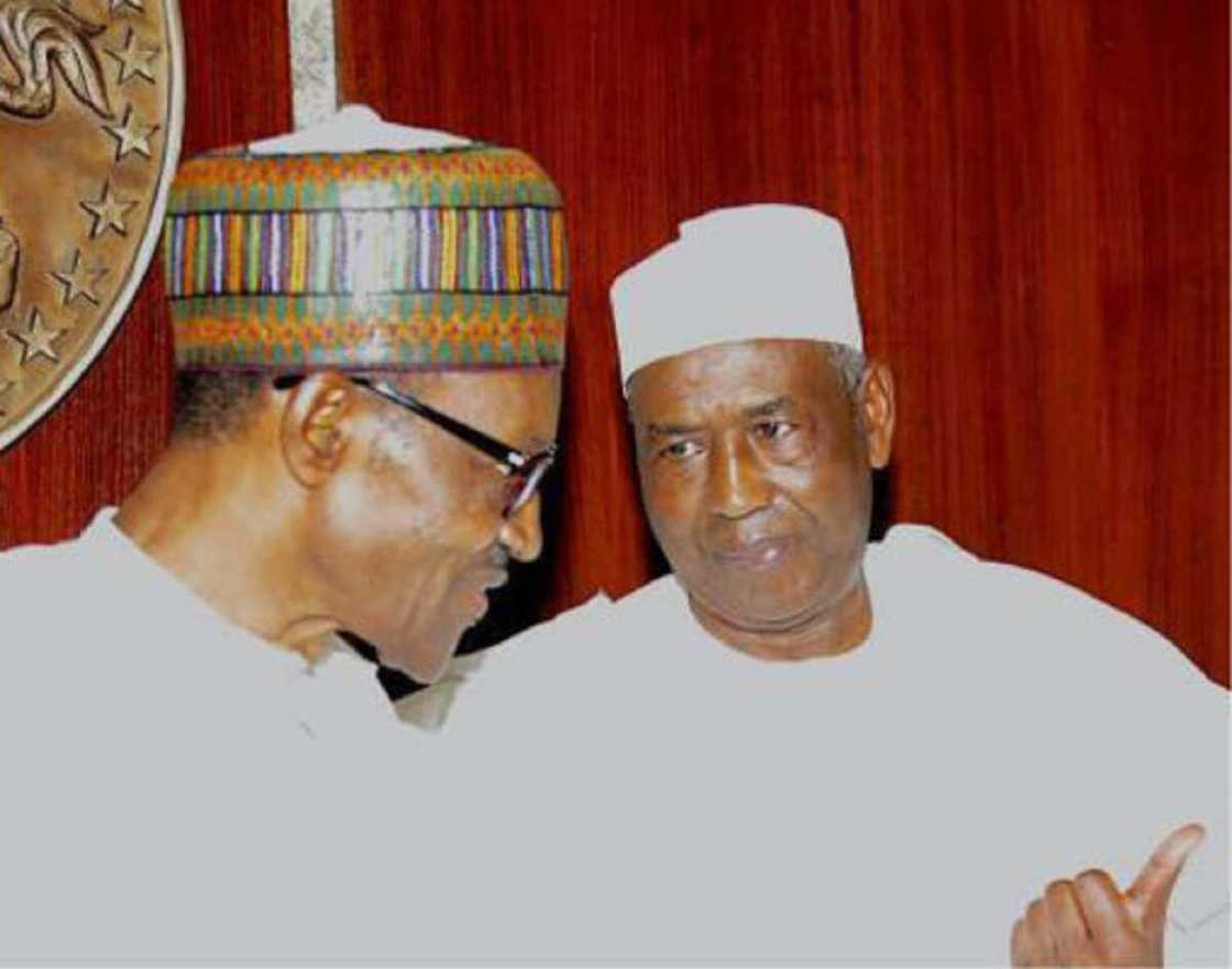 Wasika mai ratsa zuciya da Buhari ya aike wa Iyalan Isma'ila Funtua Wasika mai ratsa zuciya da Buhari ya aike wa Iyalan Isma'ila Funtua