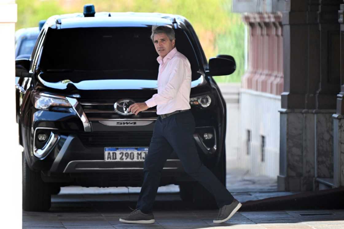 Economy Minister Luis Caputo blames 'the opposition' for an 'attempt to destabilize the government' Economy Minister Luis Caputo blames 'the opposition' for an 'attempt to destabilize the government'