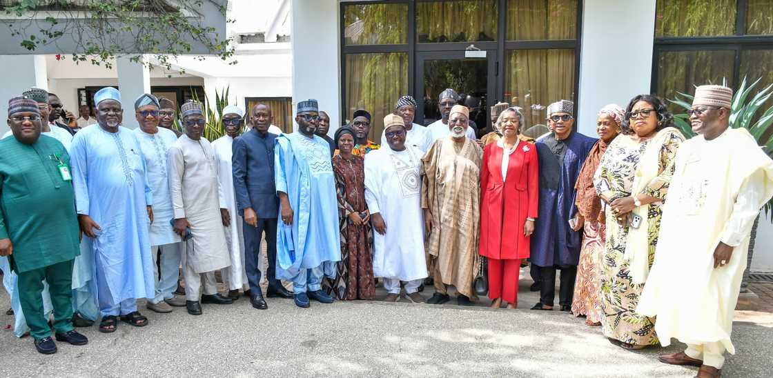 Shugaban INEC ya ba Abdulsalami Abubakar tabbacin yin adalci a zaben 2027