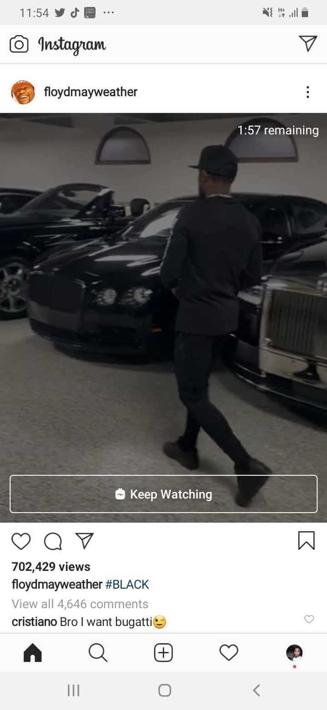 Cristiano Ronaldo jokingly tells Mayweather to give him Bugatti among his cars Cristiano Ronaldo jokingly tells Mayweather to give him Bugatti among his cars