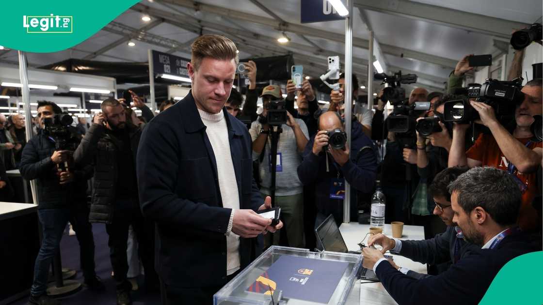 Marc-Andre ter Stegen, Barcelona, Joan Laporta, Victor Font, Spain, Football. Marc-Andre ter Stegen, Barcelona, Joan Laporta, Victor Font, Spain, Football.