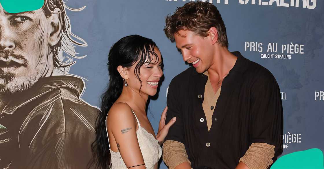 Zoë Kravitz and Austin Butler laugh on the Caught Stealing photocall red carpet Zoë Kravitz and Austin Butler laugh on the Caught Stealing photocall red carpet