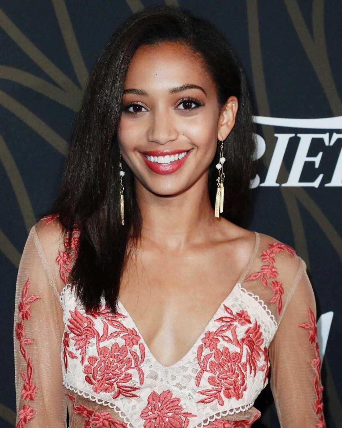 Samantha Logan