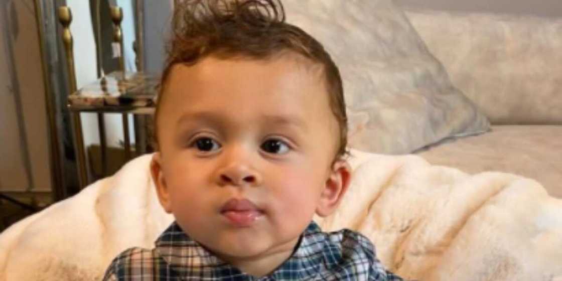 Chris Brown's 11-month-old son recorded swimming during Mexico trip Chris Brown's 11-month-old son recorded swimming during Mexico trip