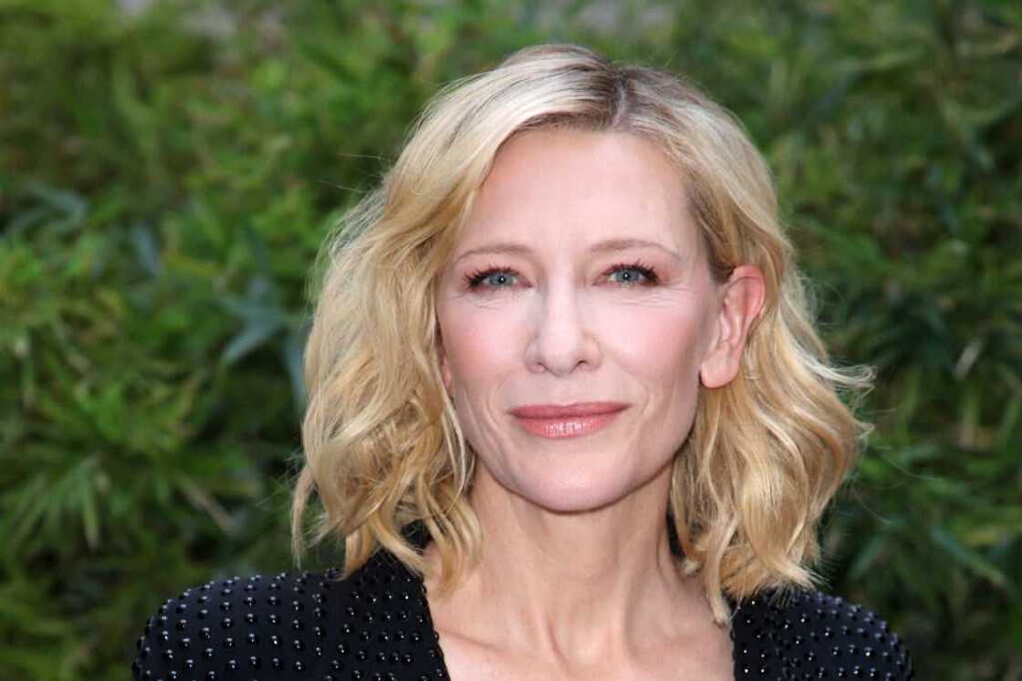 Deep-set eyes celebrities Deep-set eyes celebrities