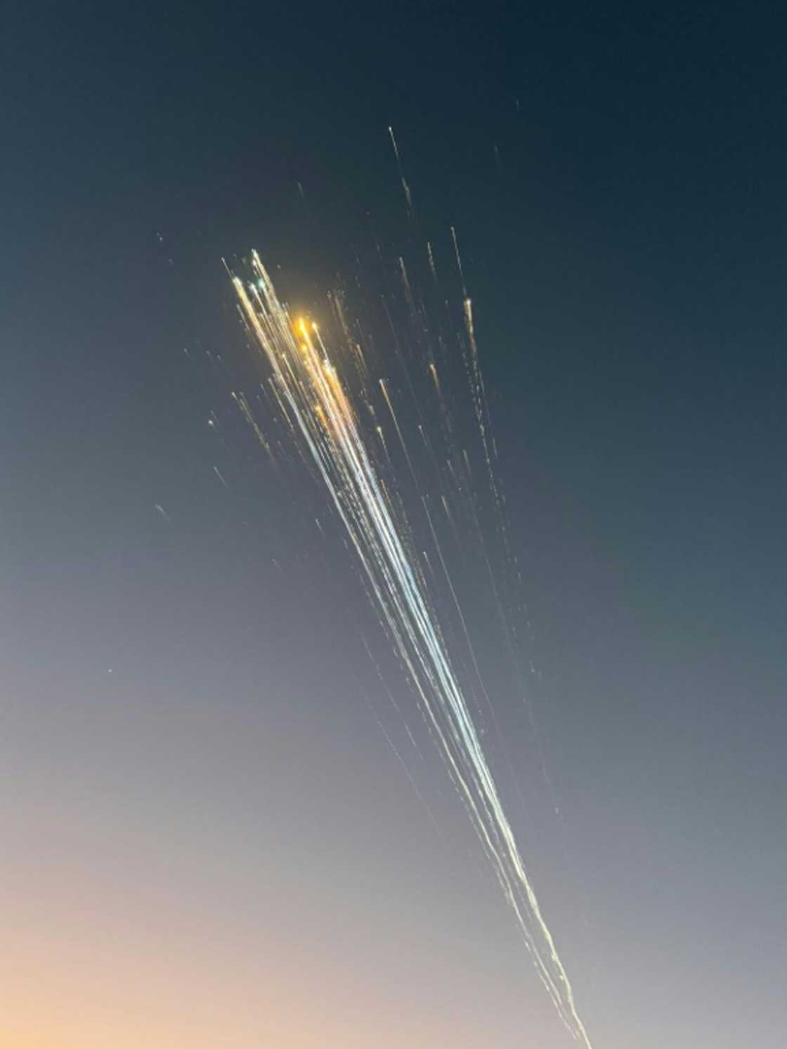 In this handout image courtesy of Greg Blee, debris from the SpaceX Starship is seen in the sky near Providenciales, Turks and Caicos on January 16, 2025 In this handout image courtesy of Greg Blee, debris from the SpaceX Starship is seen in the sky near Providenciales, Turks and Caicos on January 16, 2025