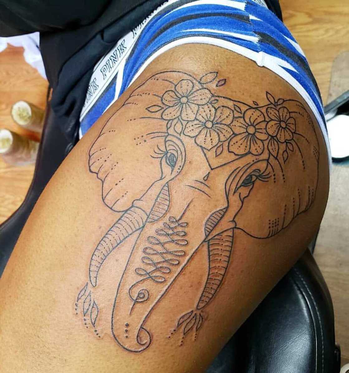 Women thigh tattoo ideas Women thigh tattoo ideas