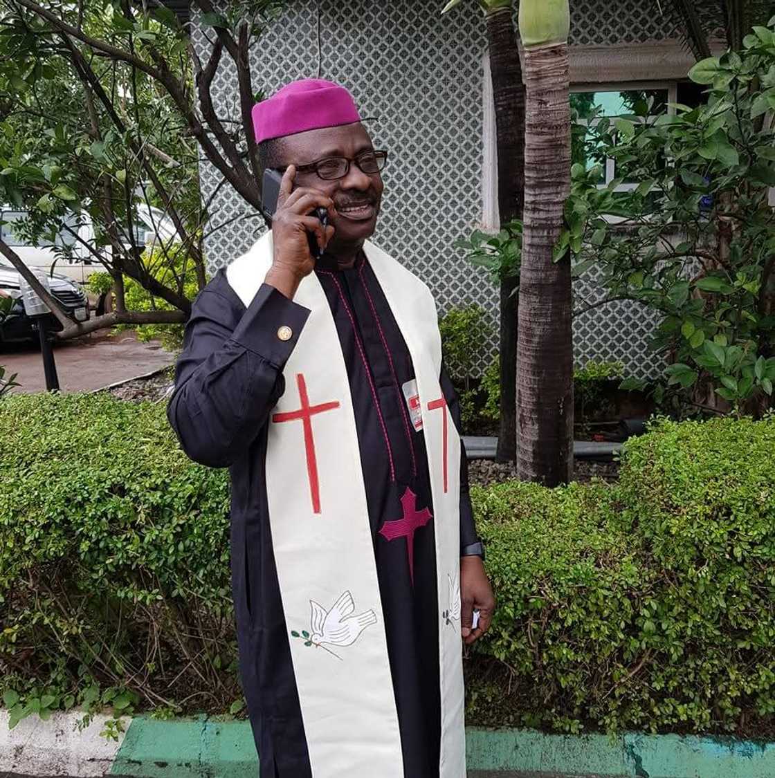 Samson Ayokunle ya soki manufofin gwamnatin Tinubu Samson Ayokunle ya soki manufofin gwamnatin Tinubu