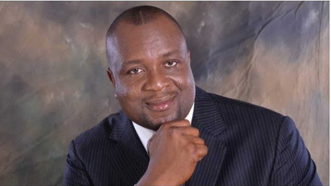 Daraktan yakin neman Asue Igdohalo a jiha Edo ya fice daga jam'iyyar PDP Daraktan yakin neman Asue Igdohalo a jiha Edo ya fice daga jam'iyyar PDP
