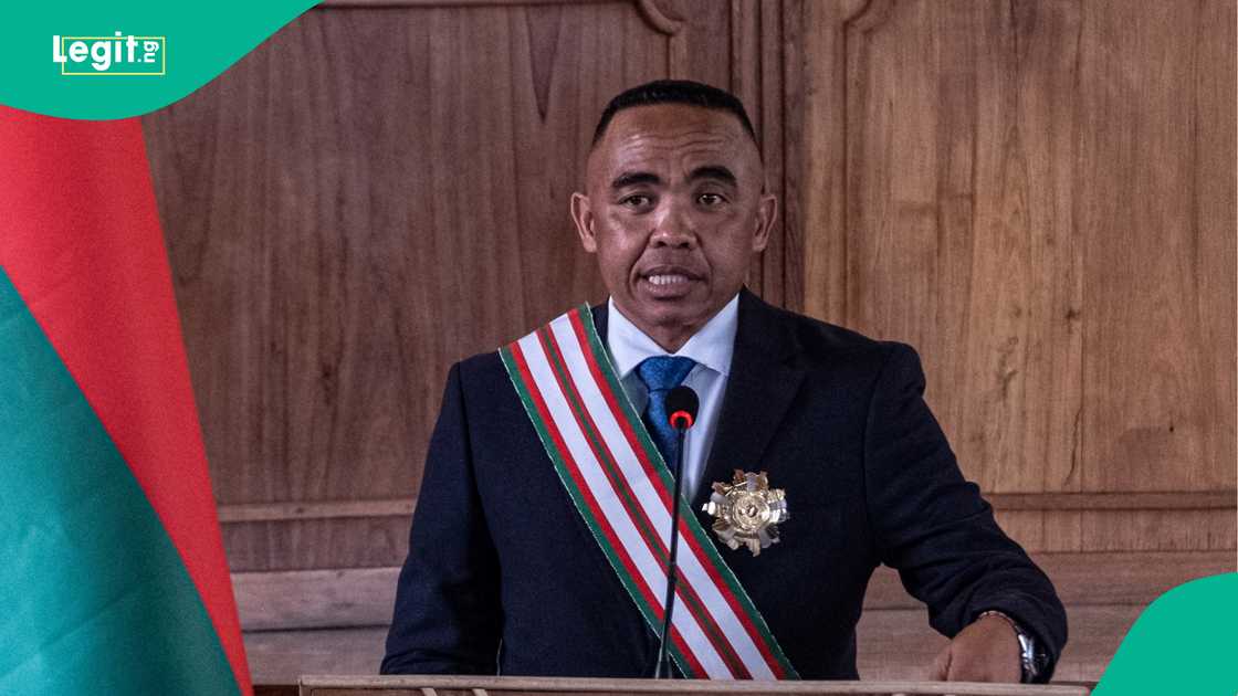 Sojoji sun kwace mulki daga Shugaba Andry Rajoelina a cikin watan Oktoba, 2025. Sojoji sun kwace mulki daga Shugaba Andry Rajoelina a cikin watan Oktoba, 2025.