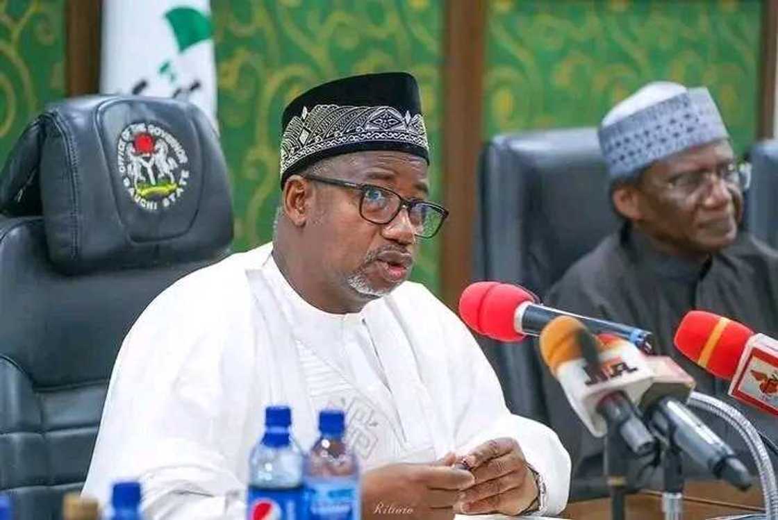 Gwamna Bala ya fadi halayen marigayi mahaifiyar Adamu Mu'azu Gwamna Bala ya fadi halayen marigayi mahaifiyar Adamu Mu'azu