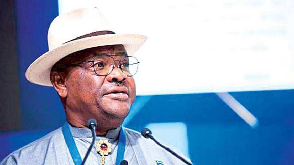 Gwamnan jihar Ribas, Nyesom Wike. Gwamnan jihar Ribas, Nyesom Wike.