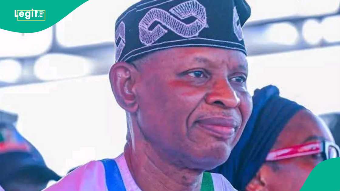 Gwamna Abba zai ci gaba da sanya jar hula Gwamna Abba zai ci gaba da sanya jar hula