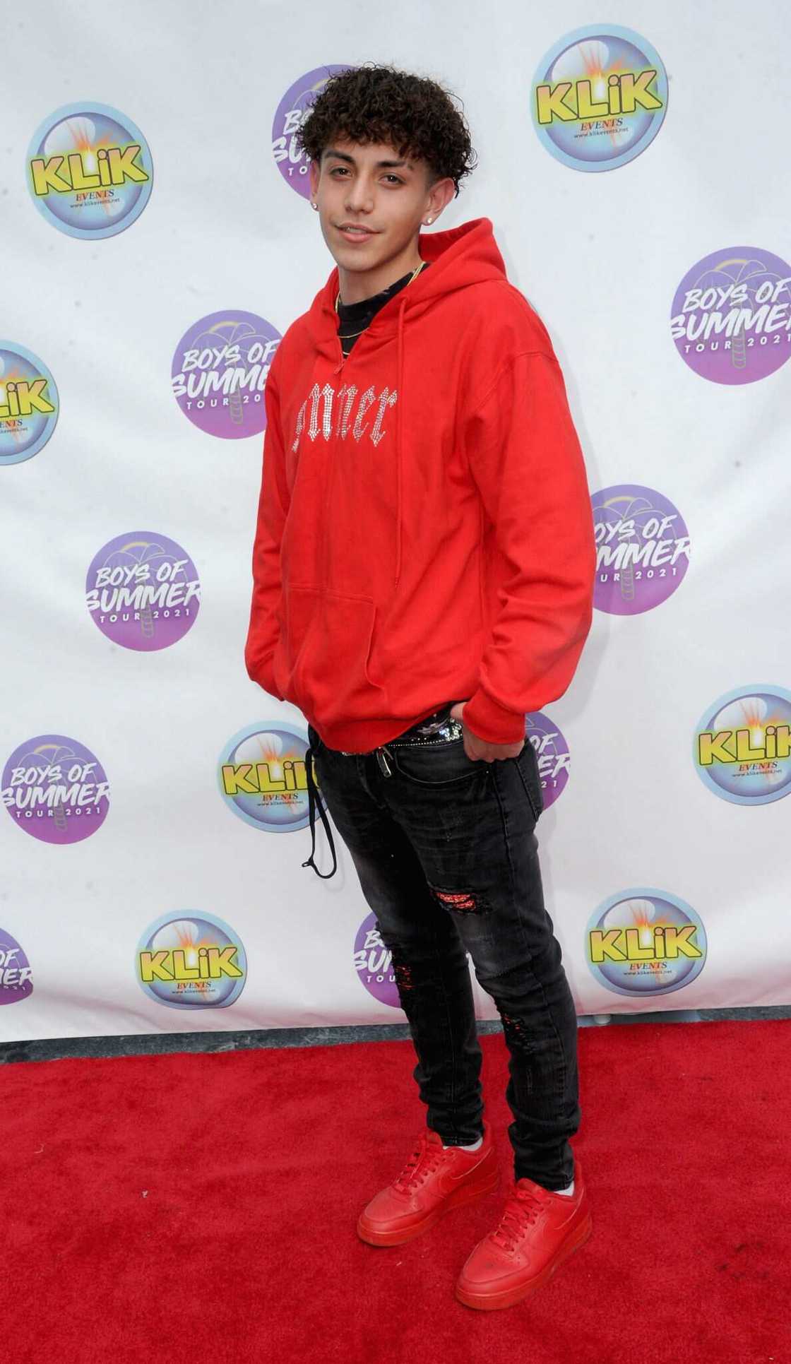 Julian Barboza Julian Barboza