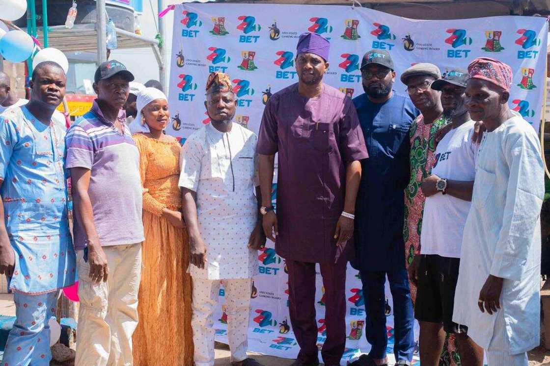 Jubilations as 22Bet Commissions more Water Boreholes, Toilet Facilities in Ibadan Markets Jubilations as 22Bet Commissions more Water Boreholes, Toilet Facilities in Ibadan Markets
