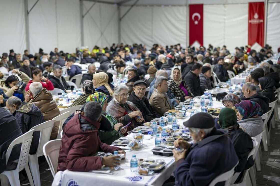 Lentil soup, spinach and pasta were on the menu for those getting free iftar meals Lentil soup, spinach and pasta were on the menu for those getting free iftar meals